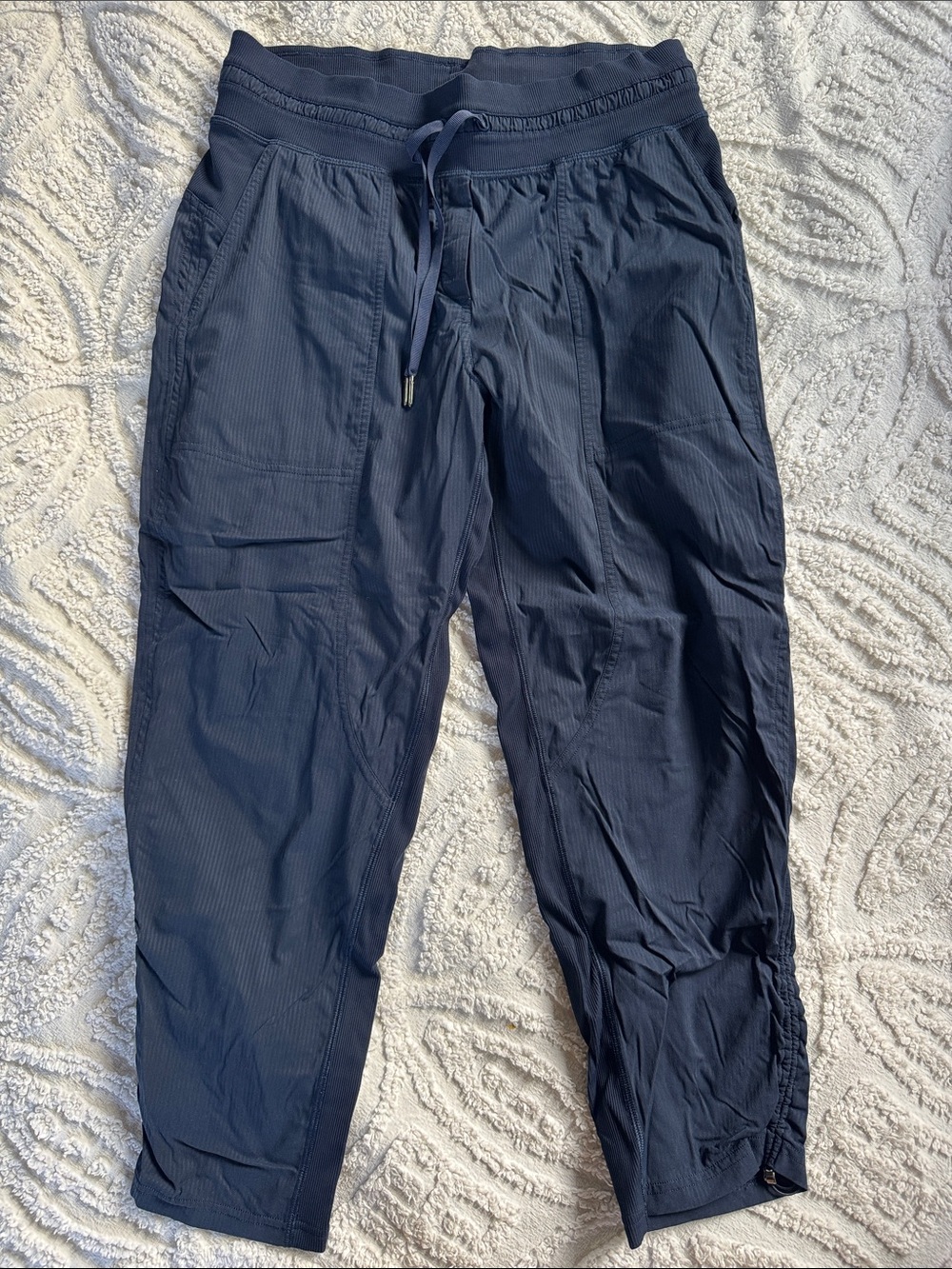 lululemon athletica Navy Drawstring cropped Joggers
